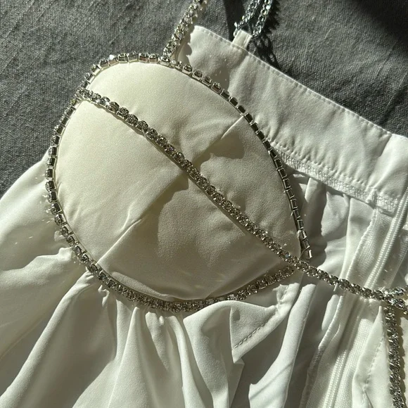 Never worn white bachelorette dress - Picture 4 of 9